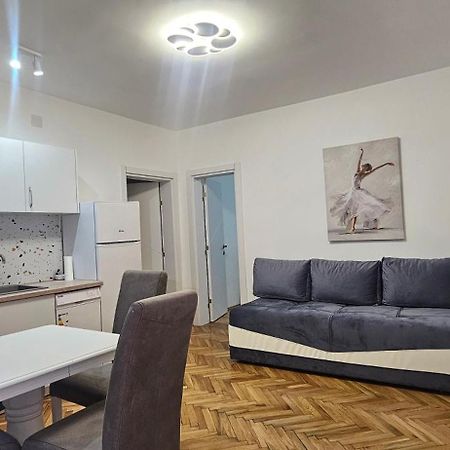Dika Apartment バール エクステリア 写真