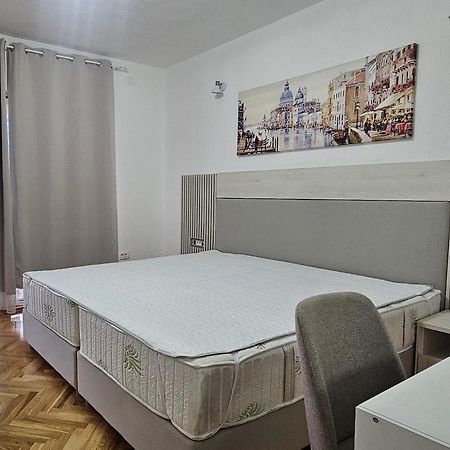 Dika Apartment バール エクステリア 写真